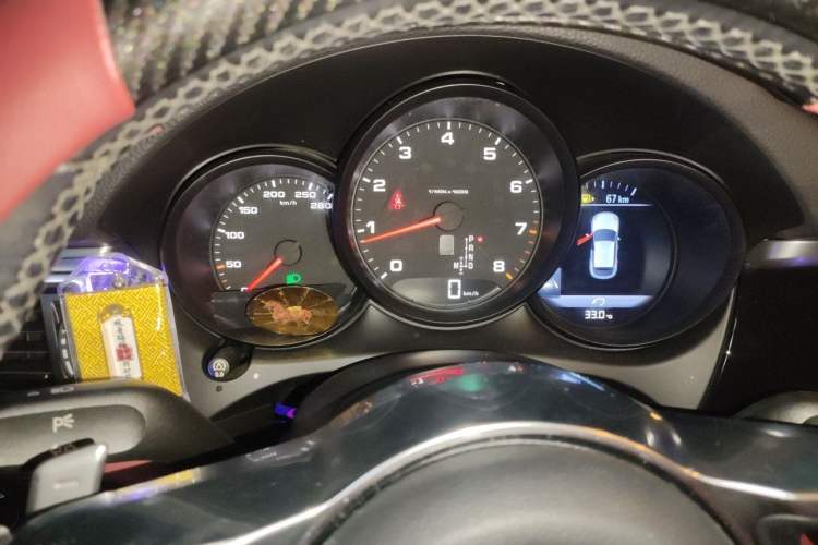 Used Porsche Macan 2017 Macan 2.0T Instrument Cluster