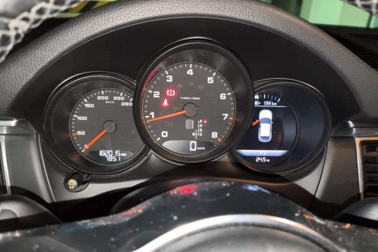 Used Porsche Macan 2017 Macan 2.0T Instrument Cluster