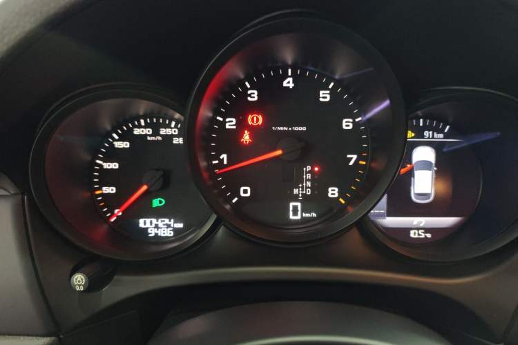 Used Porsche Macan 2017 Macan 2.0T Instrument Cluster