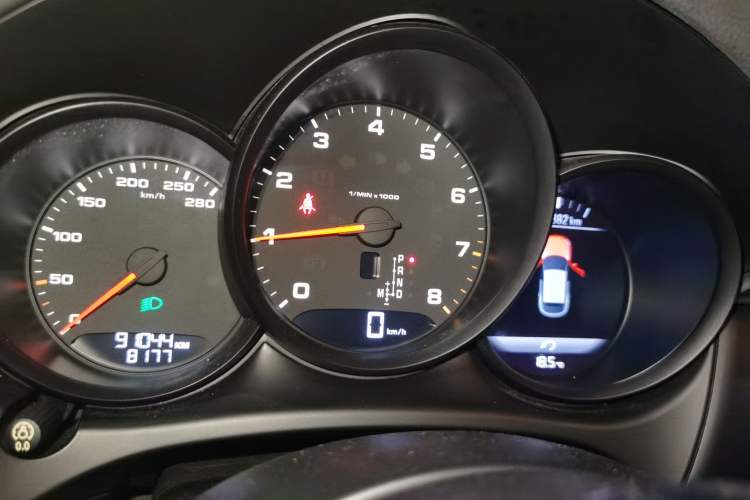 Used Porsche Macan 2017 Macan 2.0T Instrument Cluster