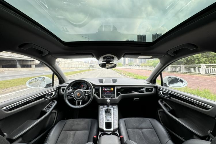 Used Porsche Macan 2017 Macan S 3.0T Interior 12