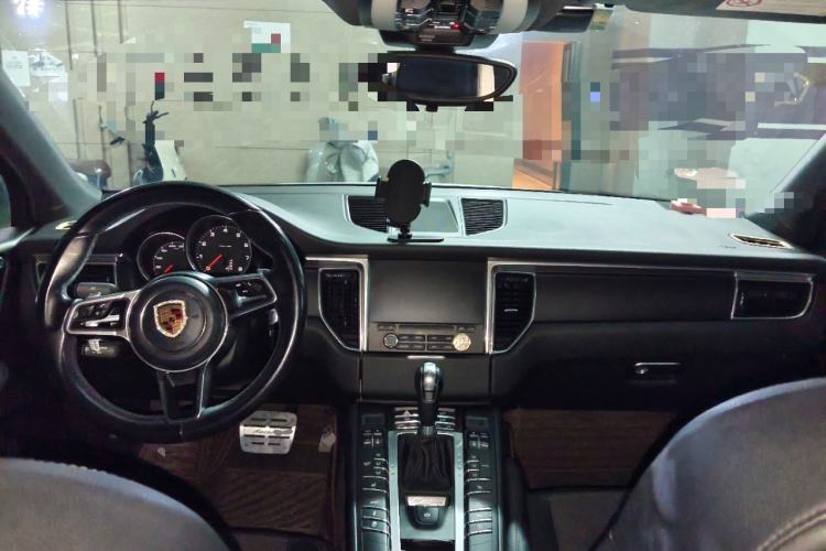 Used Porsche Macan 2017 Macan 2.0T Interior 2