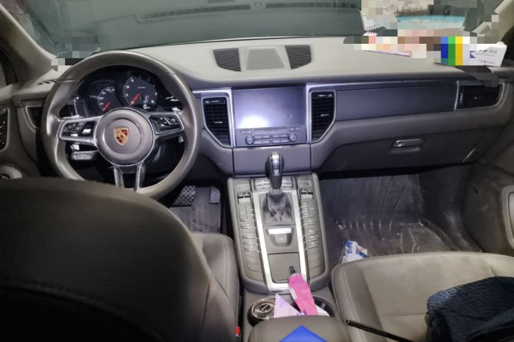 Used Porsche Macan 2017 Macan 2.0T Interior 2