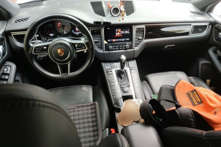 Used Porsche Macan 2017 Macan S 3.0T Interior 2