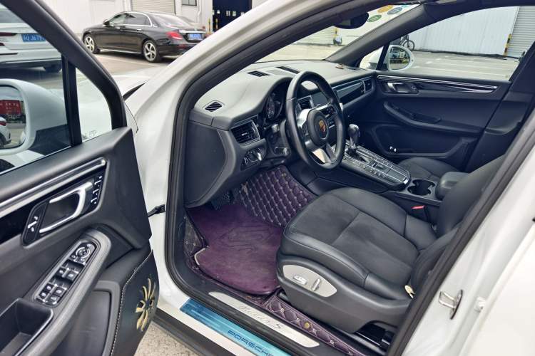 Used Porsche Macan 2017 Macan S 3.0T Interior 2