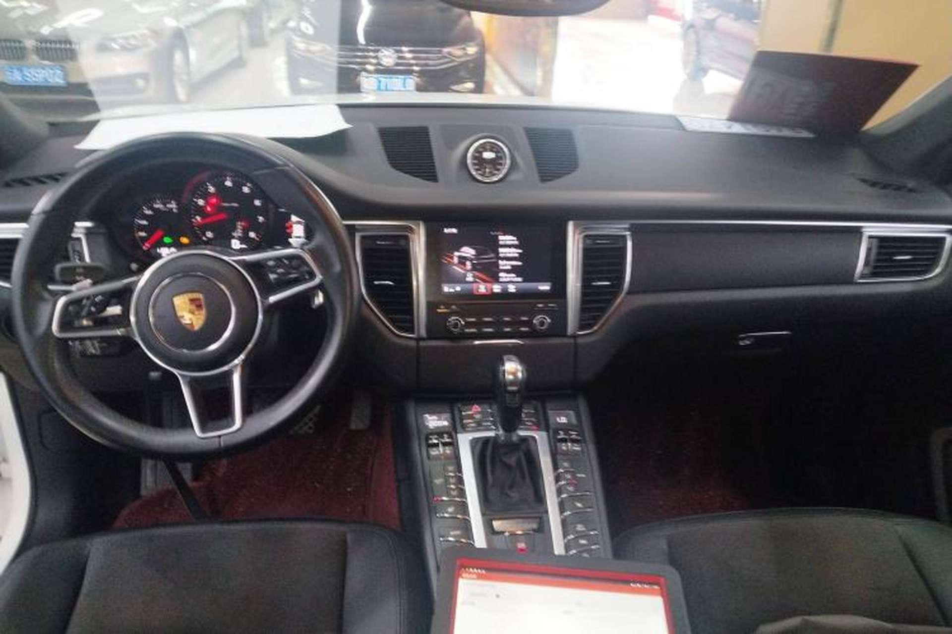 Used Porsche Macan 2017 Macan 2.0T Interior 2