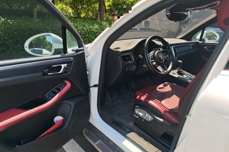 Used Porsche Macan 2017 Macan 2.0T Interior 3