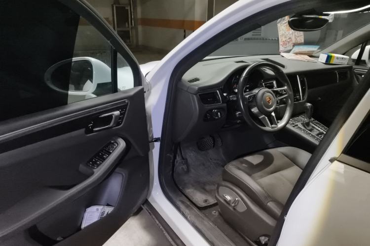 Used Porsche Macan 2017 Macan 2.0T Interior 3