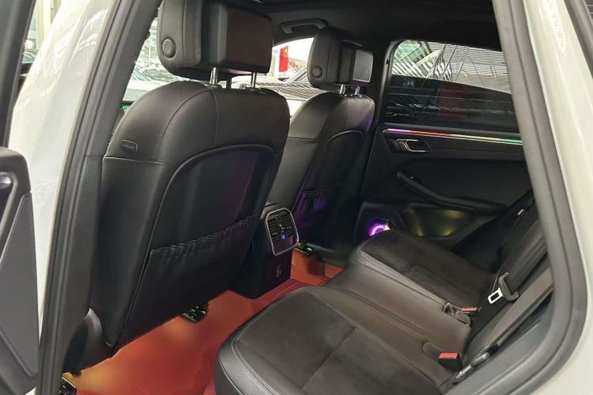 Used Porsche Macan 2017 Macan 2.0T Interior 3