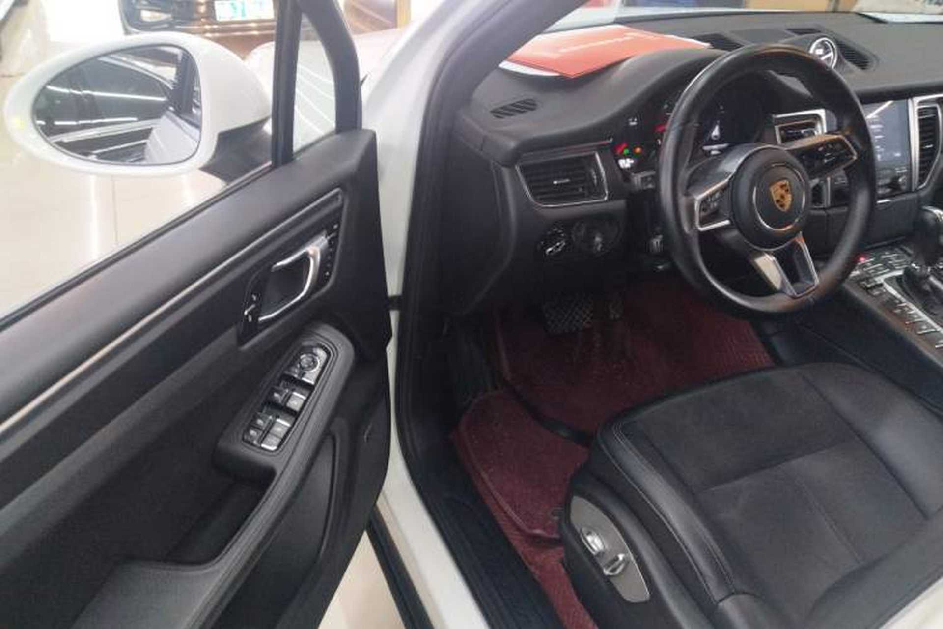 Used Porsche Macan 2017 Macan 2.0T Interior 3