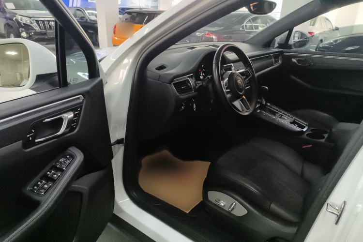 Used Porsche Macan 2017 Macan 2.0T Interior 3