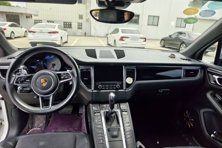 Used Porsche Macan 2017 Macan S 3.0T Interior 4