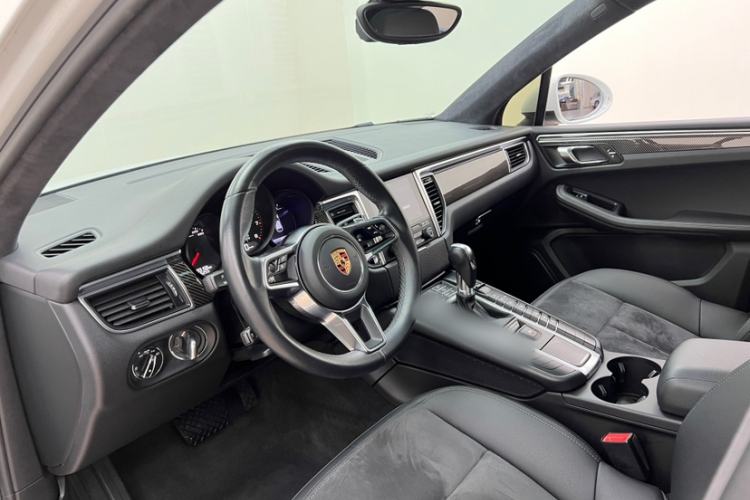 Used Porsche Macan 2017 Macan 2.0T Interior 5