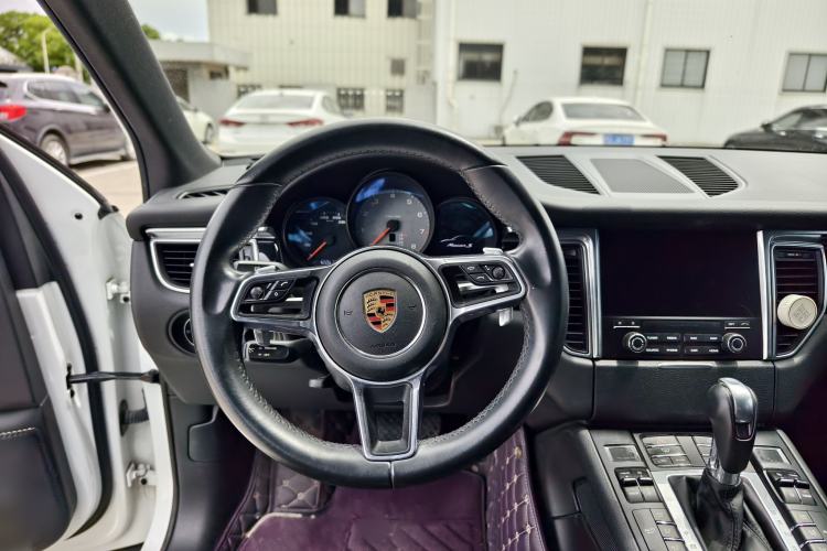 Used Porsche Macan 2017 Macan S 3.0T Interior 5