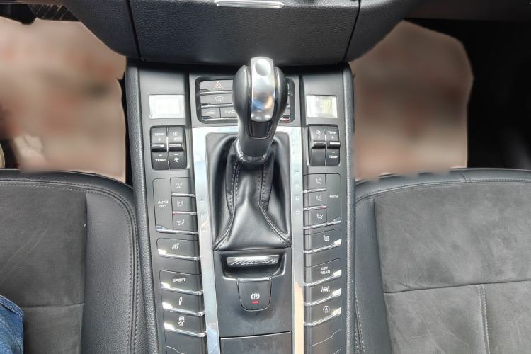 Used Porsche Macan 2017 Macan 2.0T Interior 5
