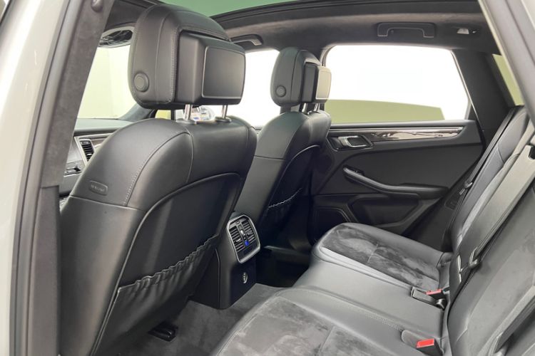 Used Porsche Macan 2017 Macan 2.0T Interior 6