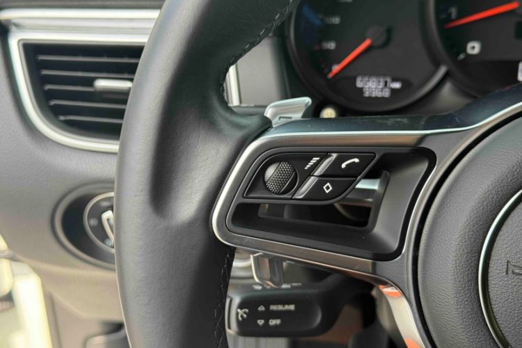 Used Porsche Macan 2017 Macan 2.0T Interior 8