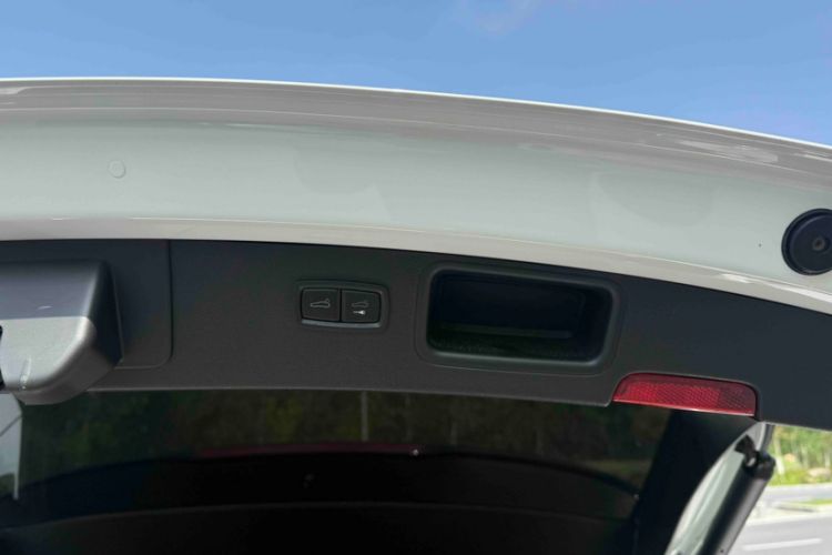 Used Porsche Macan 2017 Macan 2.0T Interior 9