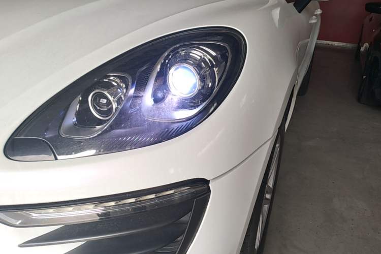 Used Porsche Macan 2017 Macan 2.0T Left Front Headlight