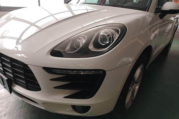 Used Porsche Macan 2017 Macan 2.0T Left Front Headlight