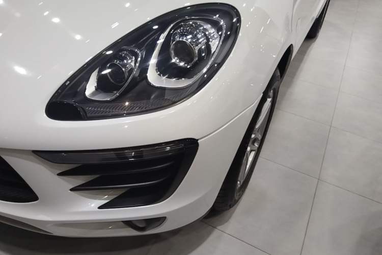 Used Porsche Macan 2017 Macan 2.0T Left Front Headlight