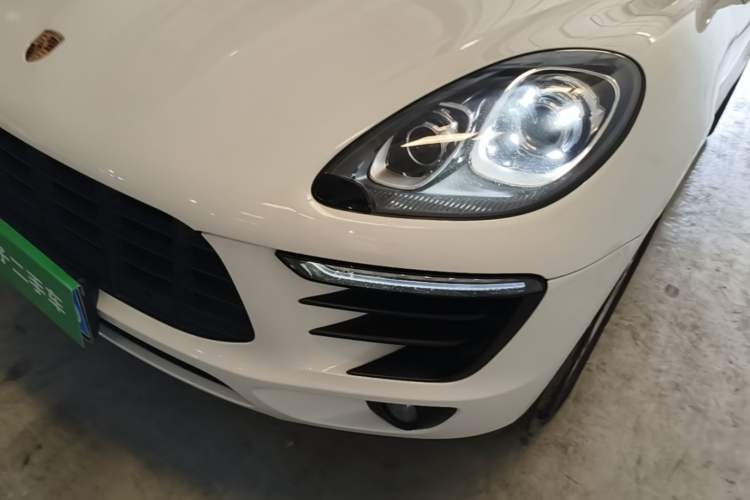 Used Porsche Macan 2017 Macan 2.0T Left Front Headlight