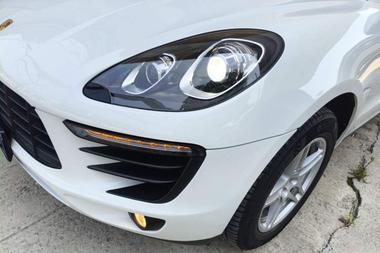 Used Porsche Macan 2017 Macan 2.0T Left Front Headlight