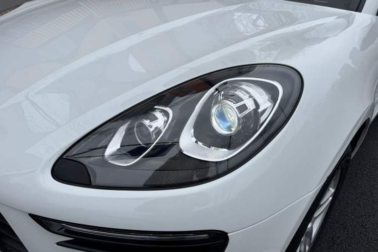 Used Porsche Macan 2017 Macan 2.0T Left Front Headlight