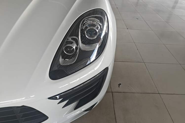 Used Porsche Macan 2017 Macan 2.0T Left Front Headlight