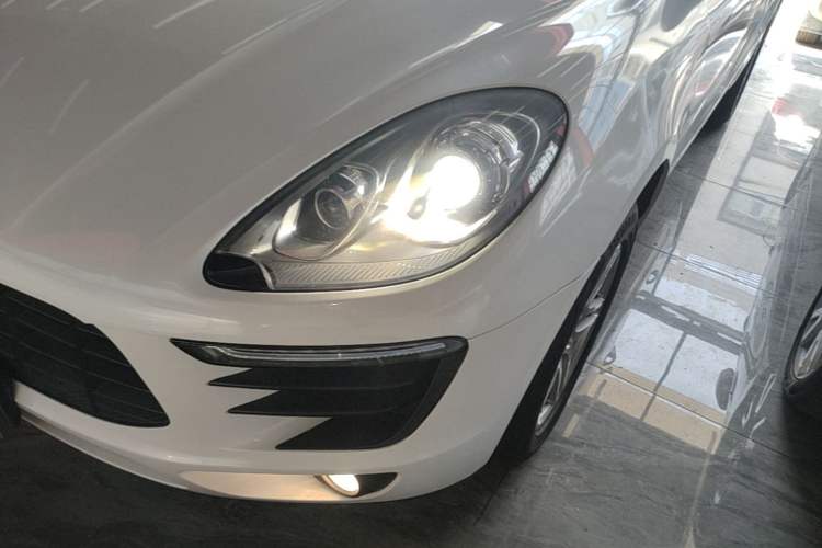 Used Porsche Macan 2017 Macan 2.0T Left Front Headlight