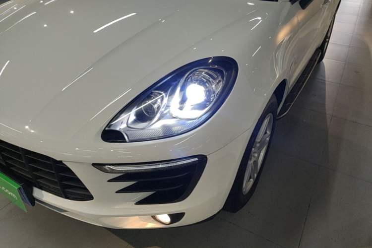 Used Porsche Macan 2017 Macan 2.0T Left Front Headlight