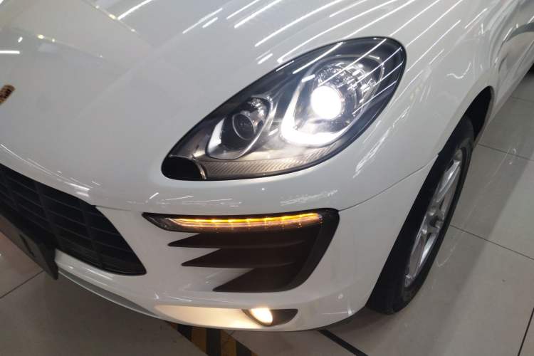 Used Porsche Macan 2017 Macan 2.0T Left Front Headlight