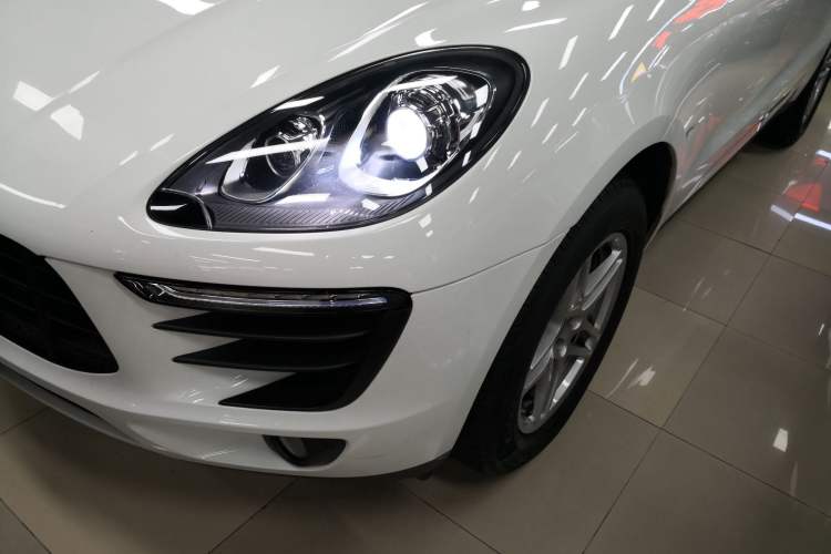Used Porsche Macan 2017 Macan 2.0T Left Front Headlight