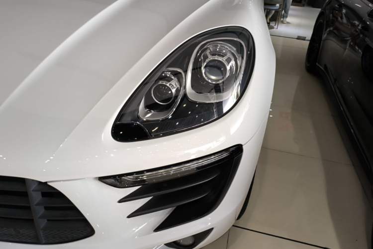 Used Porsche Macan 2017 Macan 2.0T Left Front Headlight