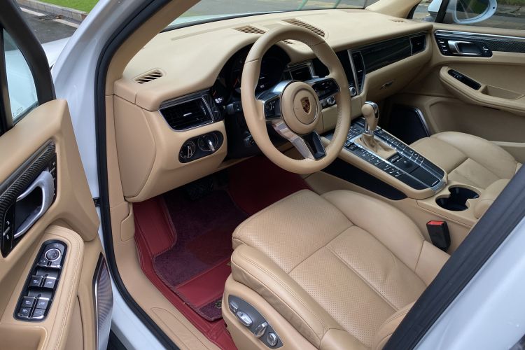 Used Porsche Macan 2017 Macan 2.0T Left Front Seat