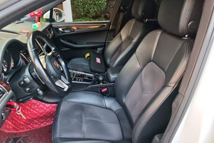 Used Porsche Macan 2017 Macan 2.0T Left Front Seat