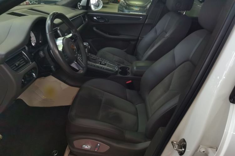 Used Porsche Macan 2017 Macan 2.0T Left Front Seat