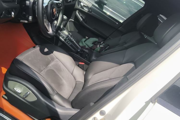 Used Porsche Macan 2017 Macan 2.0T Left Front Seat
