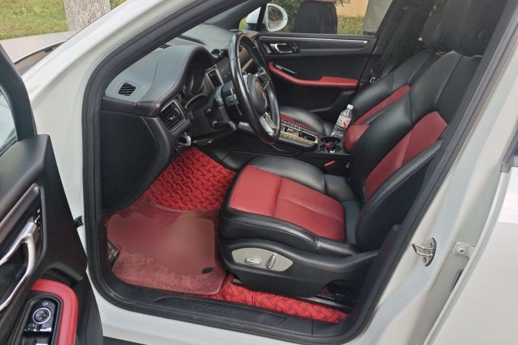 Used Porsche Macan 2017 Macan 2.0T Left Front Seat