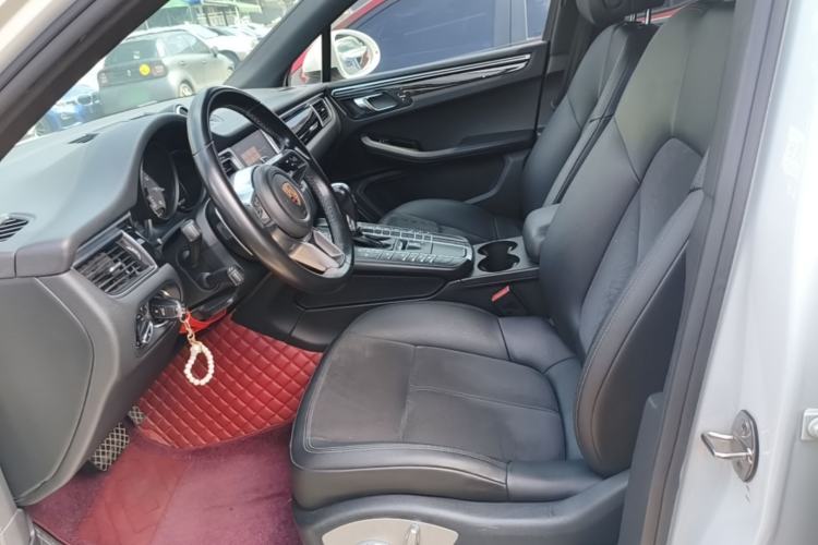 Used Porsche Macan 2017 Macan S 3.0T Left Front Seat