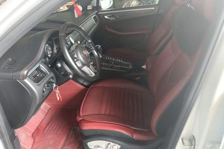 Used Porsche Macan 2017 Macan 2.0T Left Front Seat