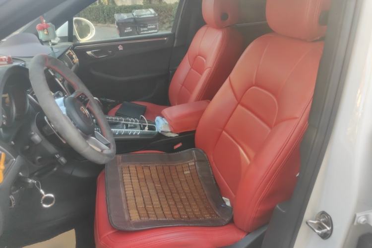 Used Porsche Macan 2017 Macan 2.0T Left Front Seat