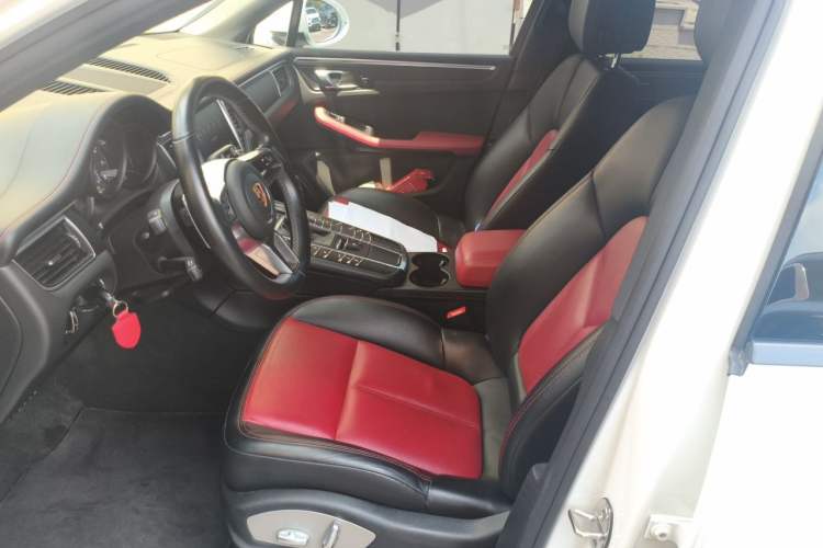 Used Porsche Macan 2017 Macan 2.0T Left Front Seat