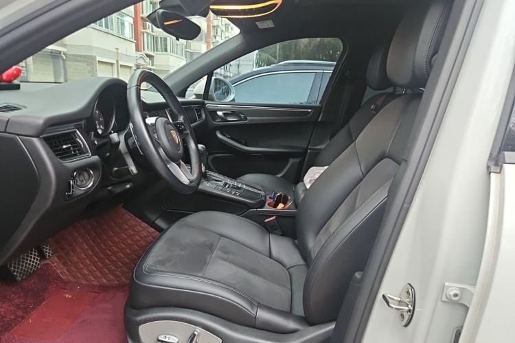 Used Porsche Macan 2017 Macan 2.0T Left Front Seat