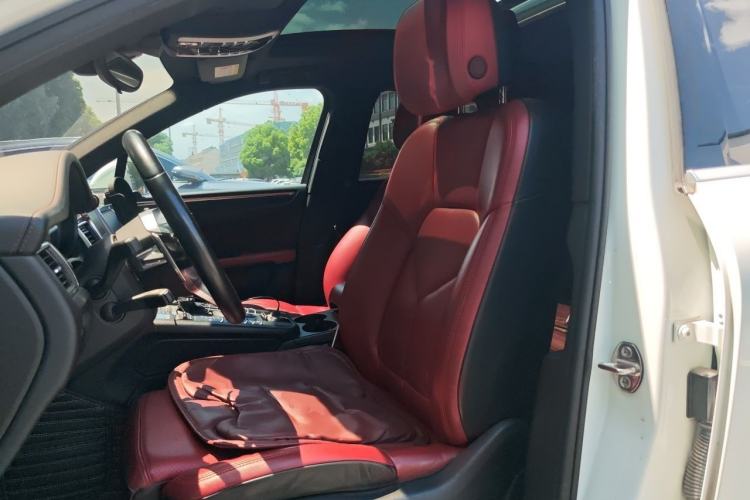 Used Porsche Macan 2017 Macan 2.0T Left Front Seat