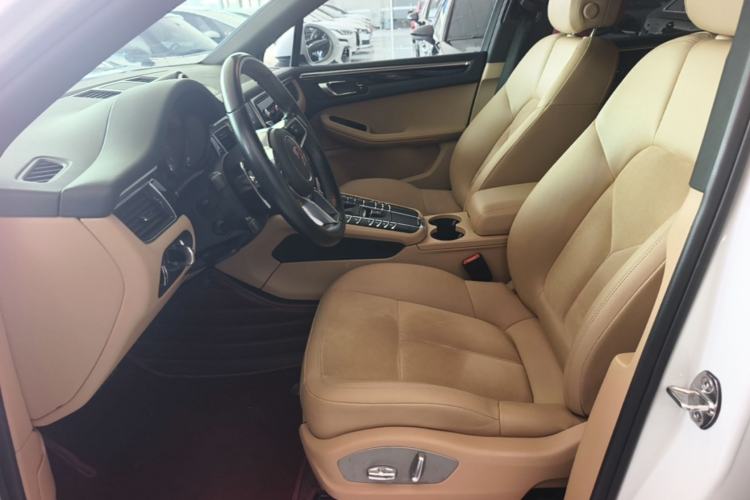 Used Porsche Macan 2017 Macan S 3.0T Left Front Seat