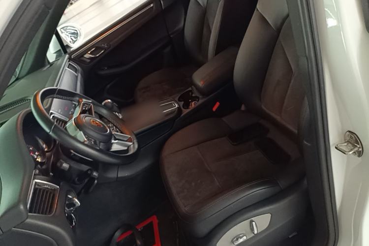 Used Porsche Macan 2017 Macan 2.0T Left Front Seat