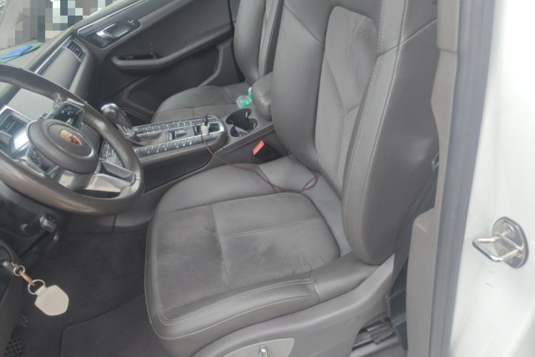 Used Porsche Macan 2017 Macan 2.0T Left Front Seat