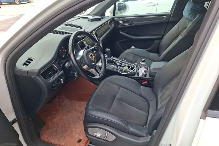 Used Porsche Macan 2017 Macan 2.0T Left Front Seat