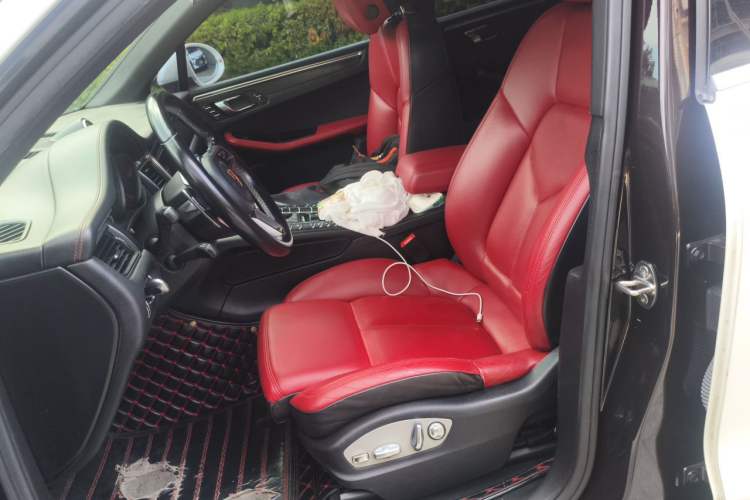 Used Porsche Macan 2017 Macan 2.0T Left Front Seat